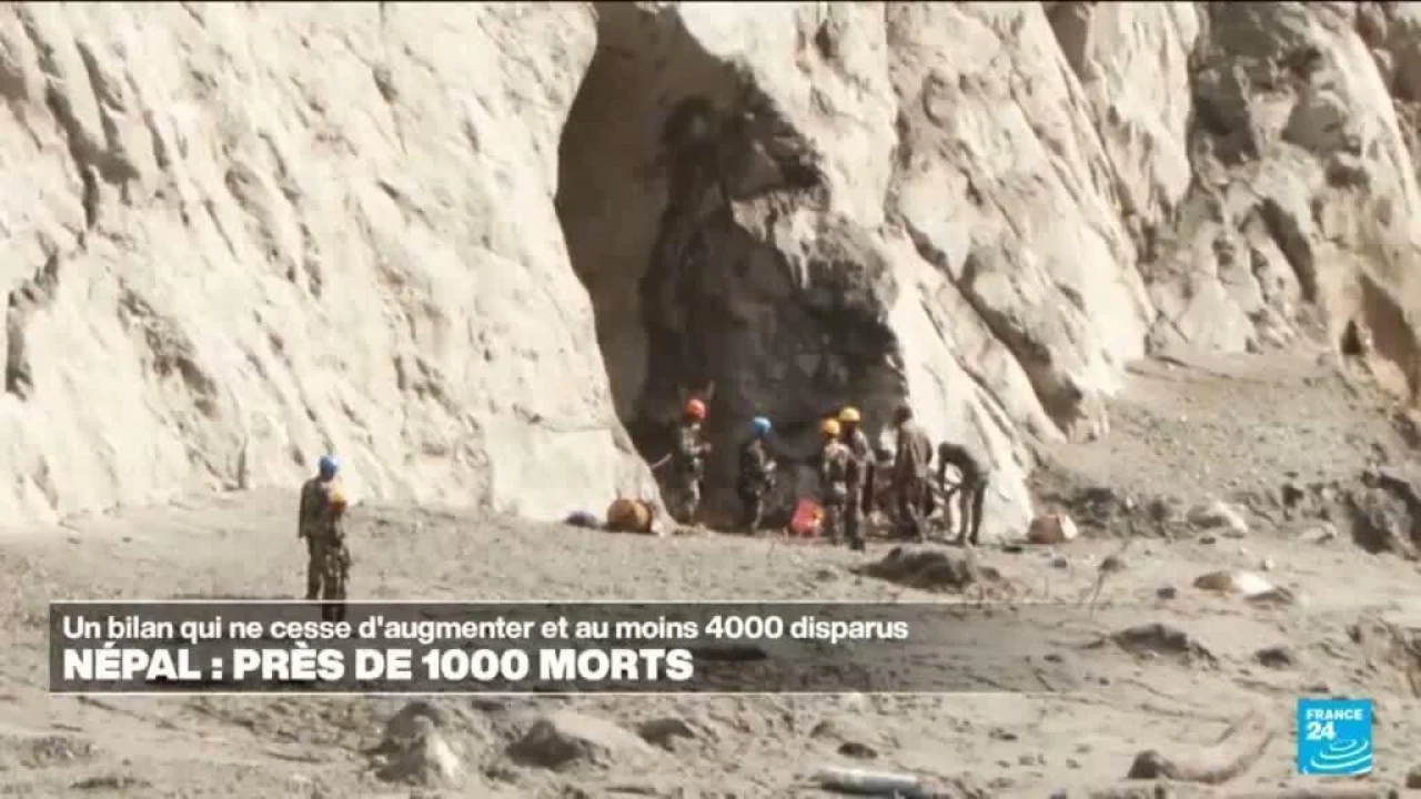 Népal : plus de 1 000 morts après une crue dans l’Himalaya, les secours freinés