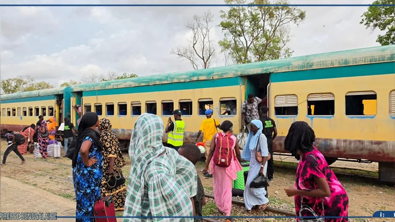 Gamou : près de 10 000 voyageurs transportés par les Grands Trains du Sénégal vers Tivaouane