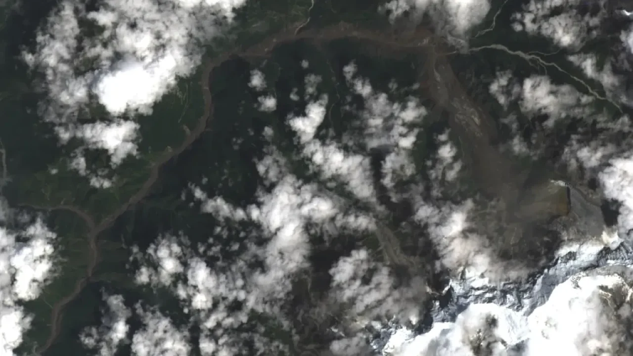 Inondations au Népal et au Tibet : 584 morts et près de 2 500 disparus, aide européenne de 2 millions d’euros