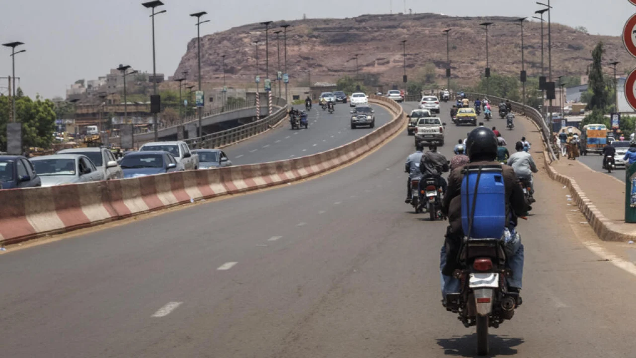 Au Mali, Bamako mieux approvisionnée en carburant, mais des disparités persistent