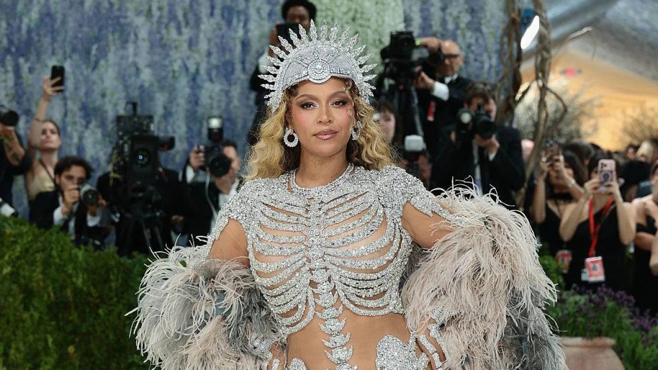 Beyoncé marque les 20 ans de « B’Day » avec une édition anniversaire enrichie