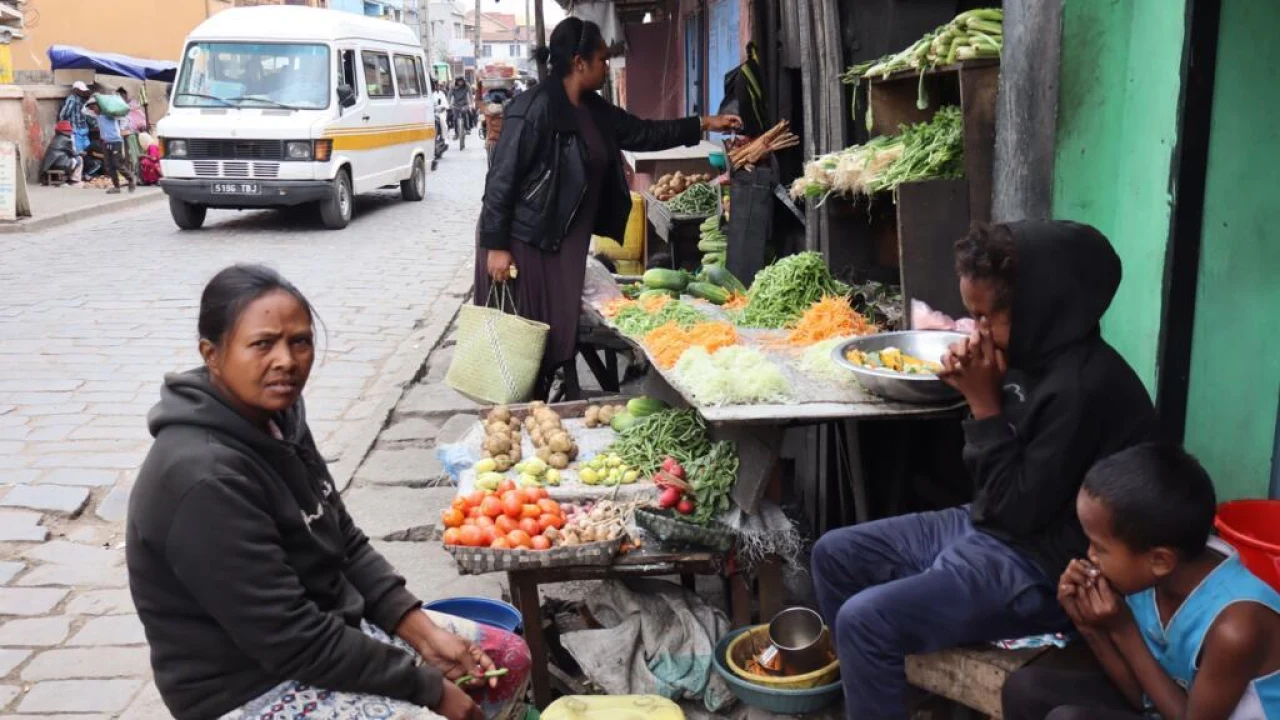 In Madagascar, families cut food spending ahead of the new school year
