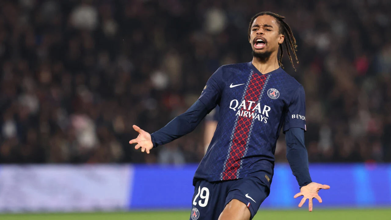 Football : Bradley Barcola annoncé de Paris à Liverpool dans un transfert record