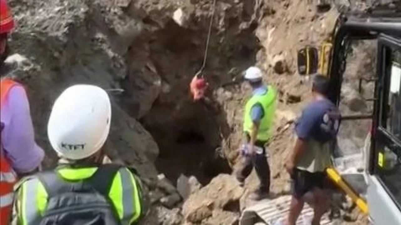 في نيبال، أكثر من 900 قتيل ونحو 5 000 مفقود إثر انهيار طيني