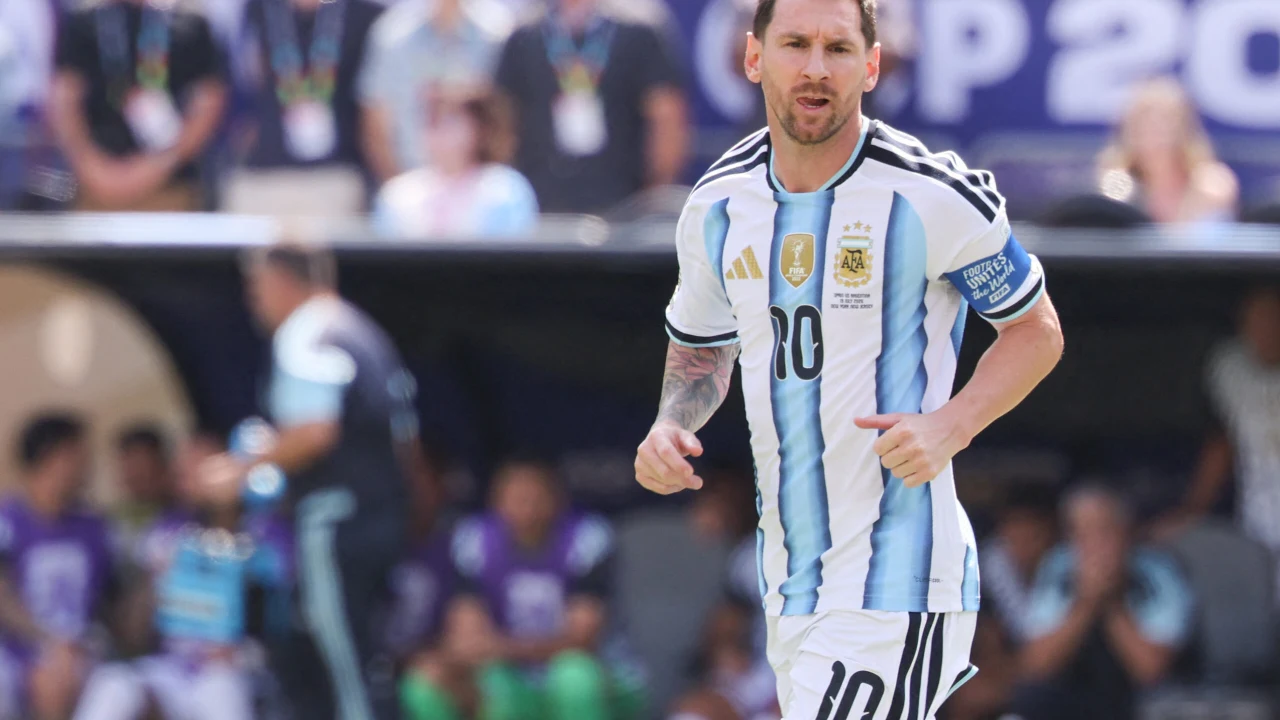 Lionel Messi announces retirement from international football with Argentina