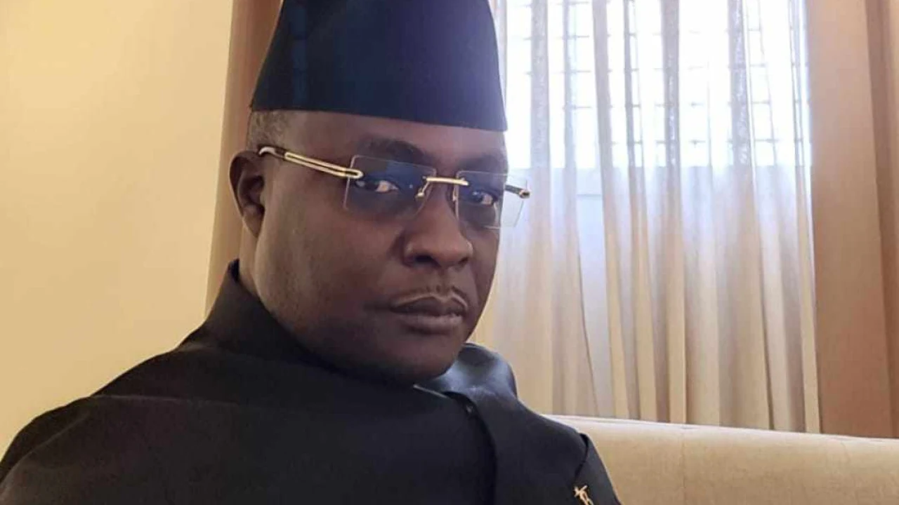 Polémica en Touba: Modou Bara Dolly cuestiona al entorno de Serigne Sidy Abdou Lahat Mbacké