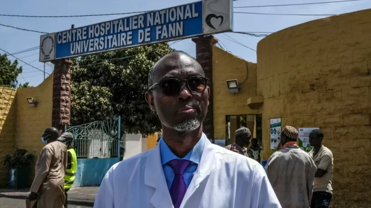 El profesor Moussa Seydi abandona el proyecto de fundación HeRO tras seis años de gestiones